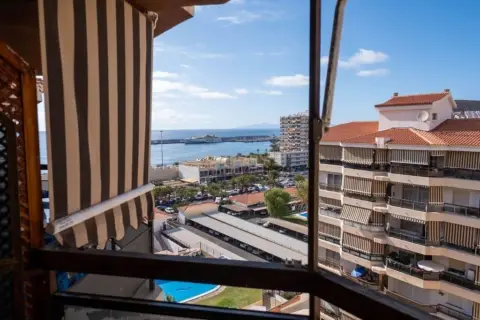 Piso en Avenida Juan Carlos I
