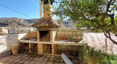 Chalet en calle Cr de Picena-Che 6Ugijar
