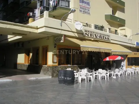 Local comercial en Plaza Presidente Adolfo Suárez