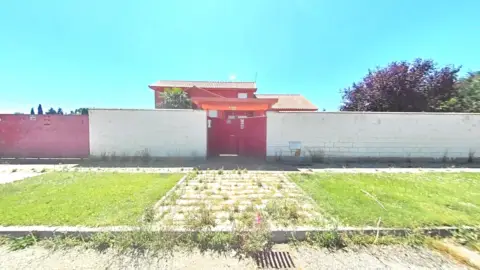 Chalet en calle del Abedul