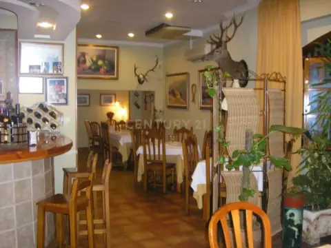 Local comercial en Plaza Presidente Adolfo Suárez