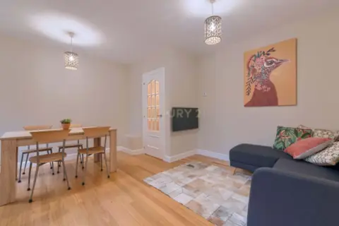 Piso en calle Jimenez Fernando Miembro Dya Kalea