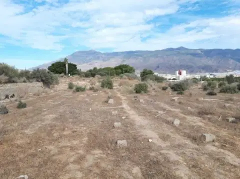 Terreno en calle Pre. Loma de La Mezquita-Sus-66-Es