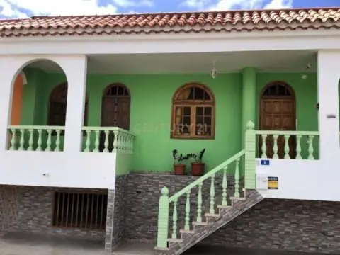 Chalet en calle C. Isla de Creta
