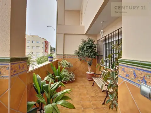 Chalet en calle de La Alhambra de Granada