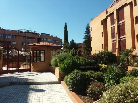 Piso en Avenida de Europa