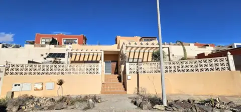 Chalet en calle 3