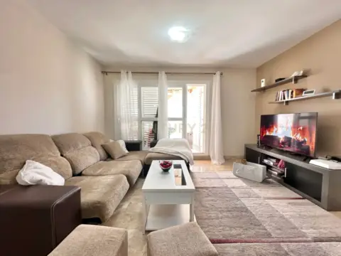 Piso en calle Raquero 5