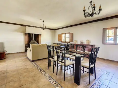 Chalet en calle Casabermeja