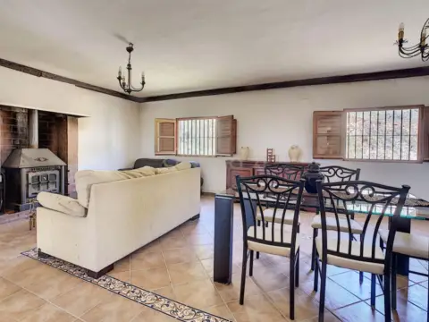 Chalet en calle Casabermeja