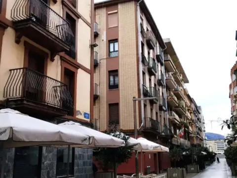 Piso en calle de Ibarra