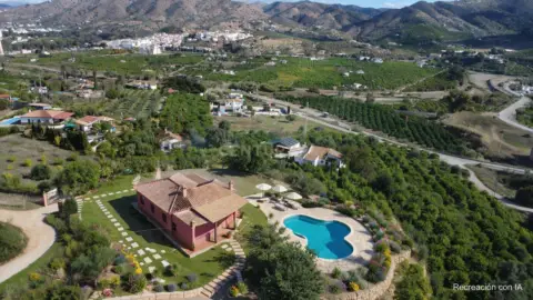 Chalet en calle Ds Poligono 16 133 Alora