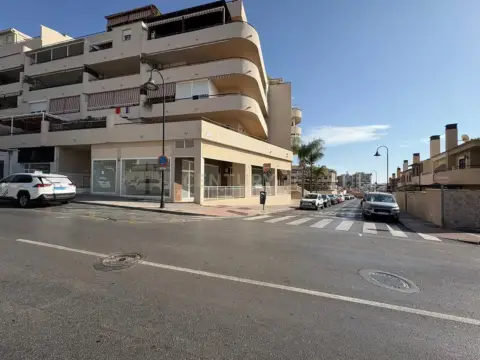 Local comercial en calle de la Margarita