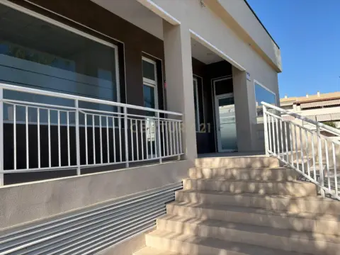 Local comercial en calle de la Margarita