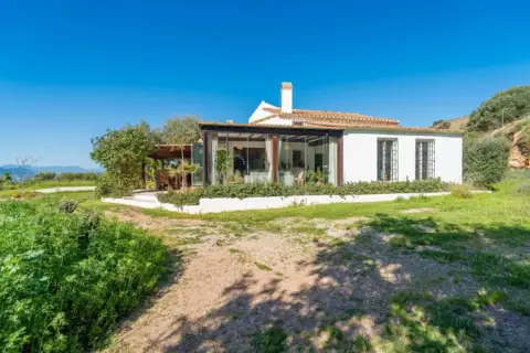 Chalet en calle Ds Diseminado 61Malaga