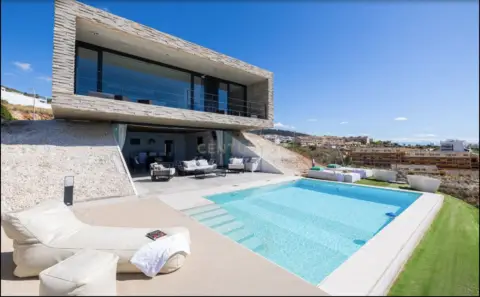 Chalet en Avenida de Benalmádena