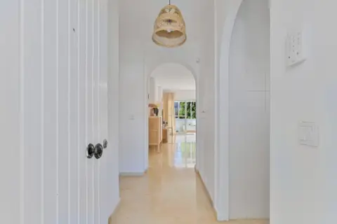 Piso en calle del Pueblo Camelot