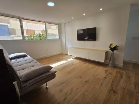 Local comercial en calle de las Flores