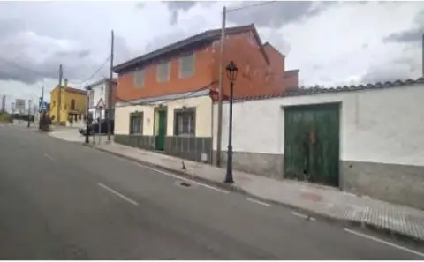 Casa en calle Crhinojal