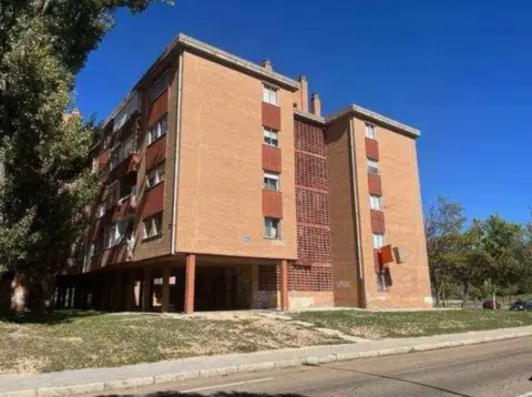 Piso en calle del Ecuador