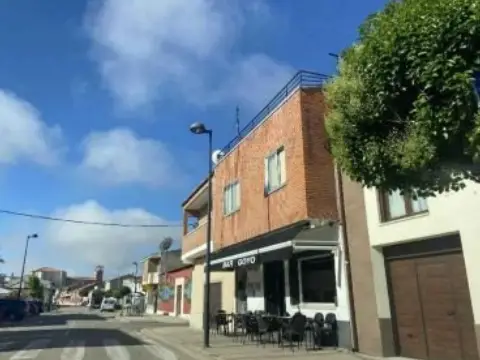 Casa adosada en calle Aserradero