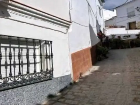 Casa adosada en calle Portillejo