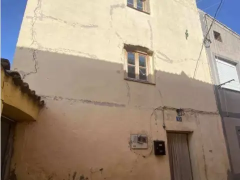 Casa adosada en calle Mayor