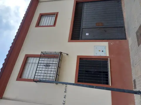 Terraced house in calle Albayara