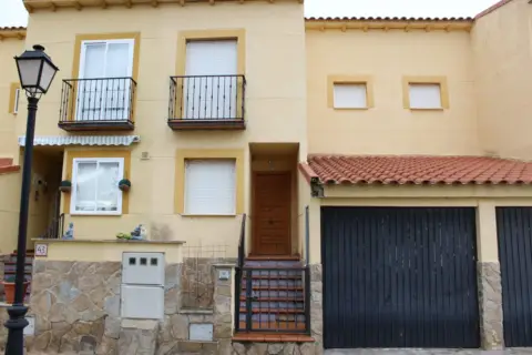 Casa en calle Adosado-Ronda Gredos