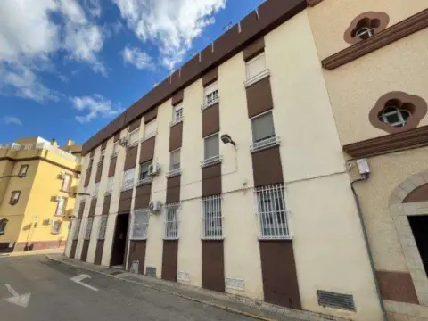 Piso en calle Hermanos Pinzón