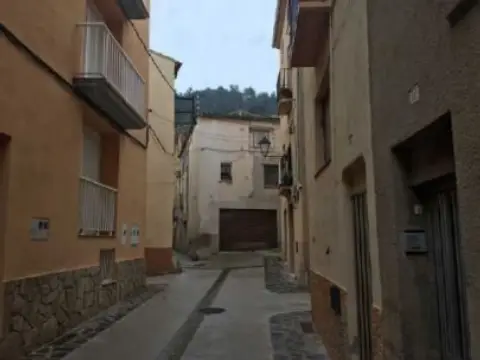Casa adosada en Carrer de Cenia