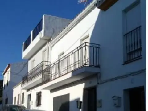 Casa en calle de Santiago Vallhonrat