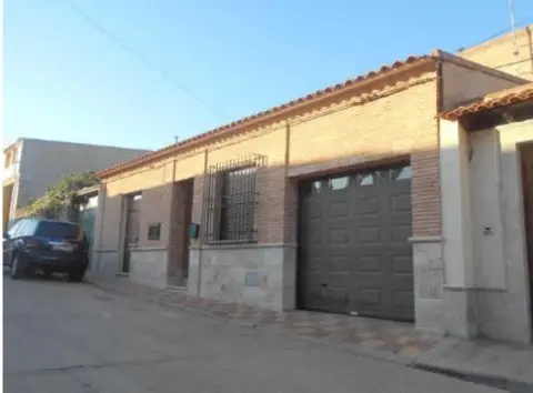 Casa en calle Clsegovia
