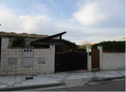 Casa en calle Urb.Valdearenas