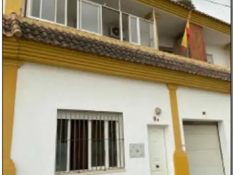 Casa adosada en calle Flamencos