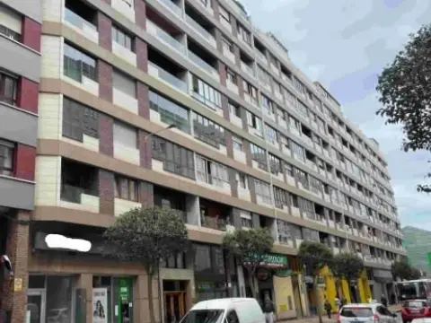 Local comercial en calle Avde Portugal
