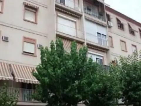 Piso en calle Clramon Gallud