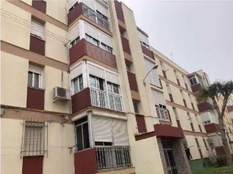 Piso en calle Coronel Gabriel Mourente