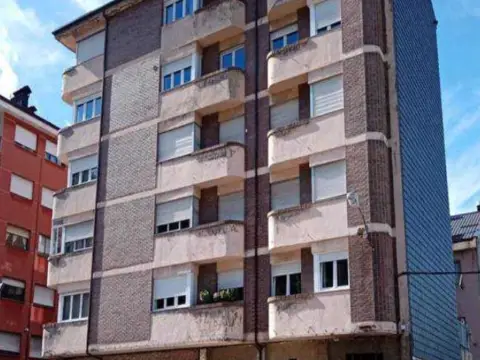 Piso en Avenida de las Asturias