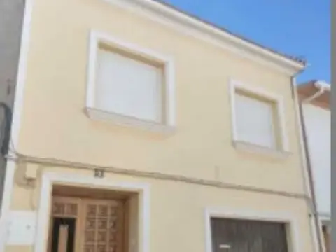 Casa adosada en calle de Guzmán 'El Bueno'