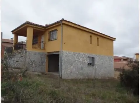 Casa en calle Parcela    -Urb.Cerro Alberche