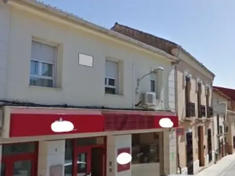 Local comercial en calle Pzconstitucion