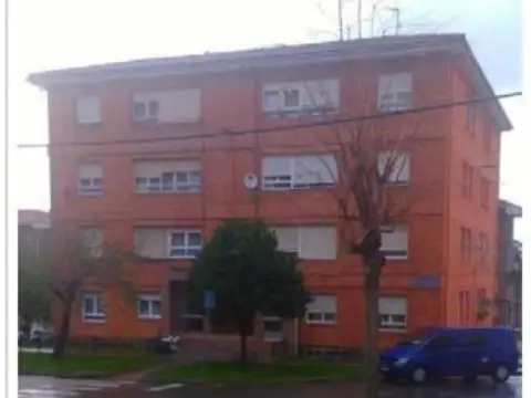 Piso en calle de Francisco Iturrino