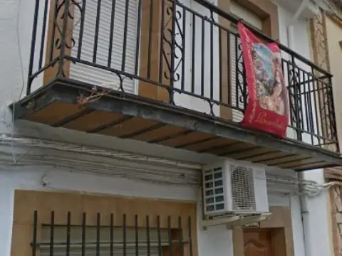 Terraced house in calle Jaén