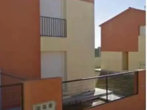 Casa en calle Clsegovia