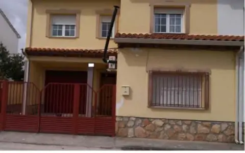 Casa en calle de la Juventud