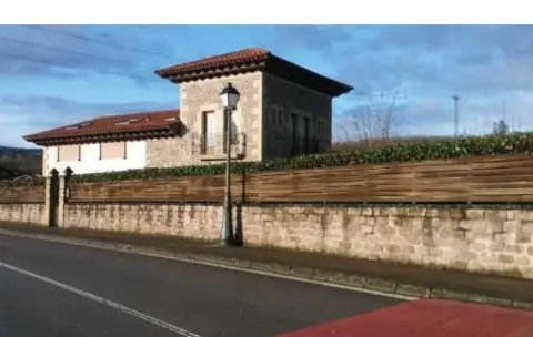 Casa en Barrio de la Virgen