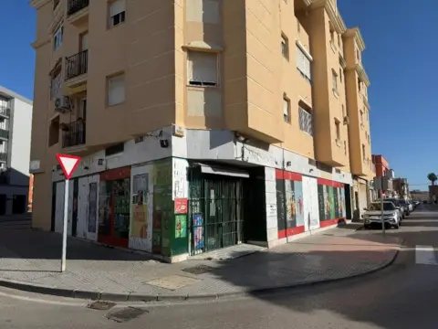Local comercial en calle Gibraltar