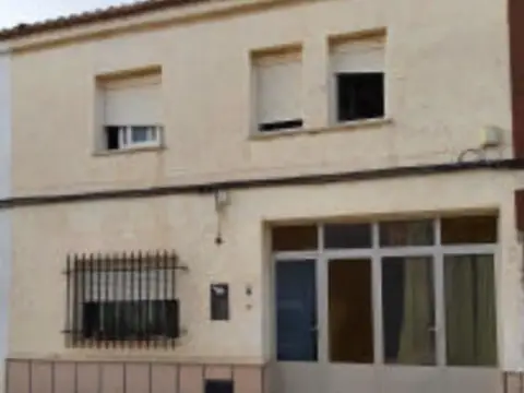 Casa adosada en calle León XIII