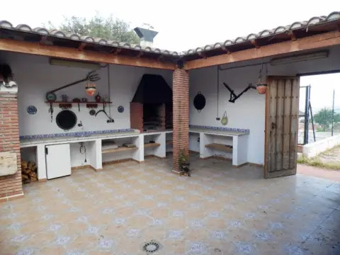 Finca rústica en Área de Triana-Cabrillas-Trapiche